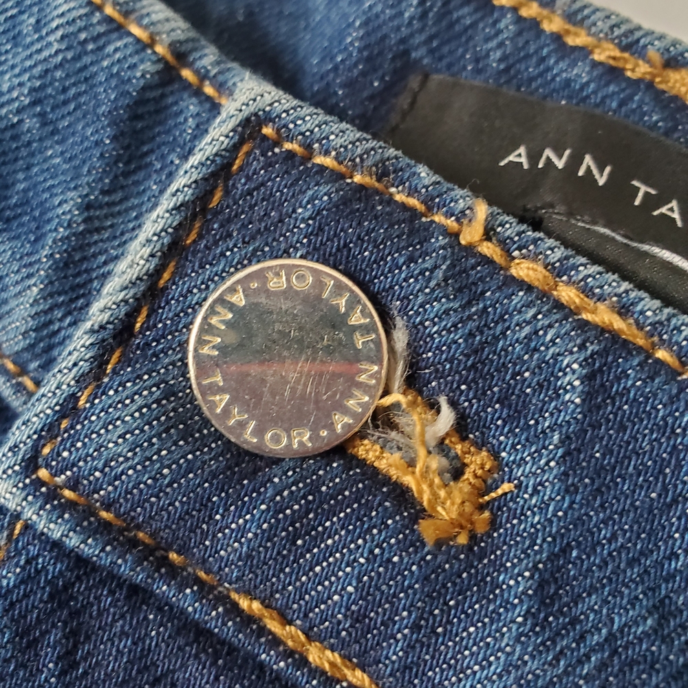 Ann Taylor Womens  Blue Jeans. Size:12 - Picture 4 of 6